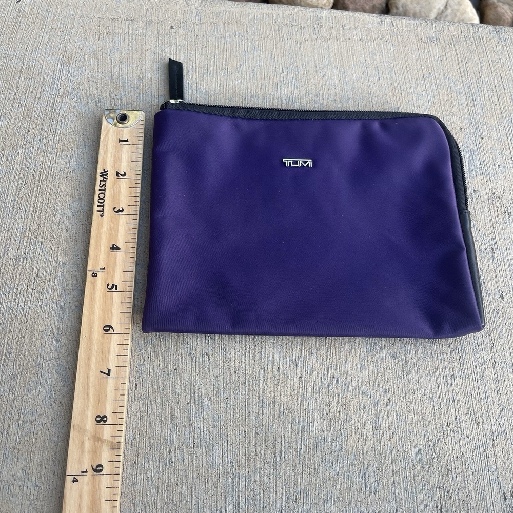 Tumi For Delta Purple Travel Zipper Pouch Toiletries Makeup Storage Bag - Picture 3 of 5
